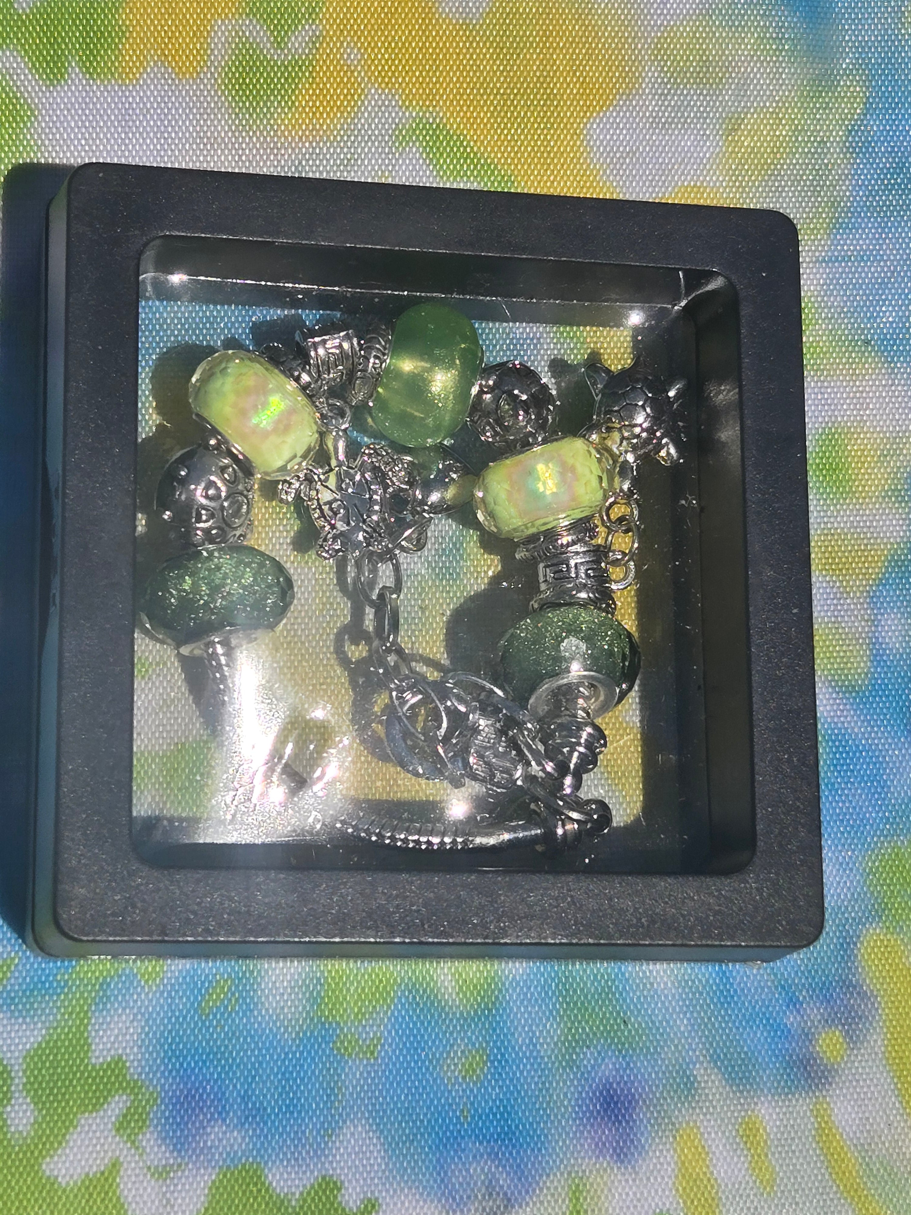 Green Turtle Charm bracelet