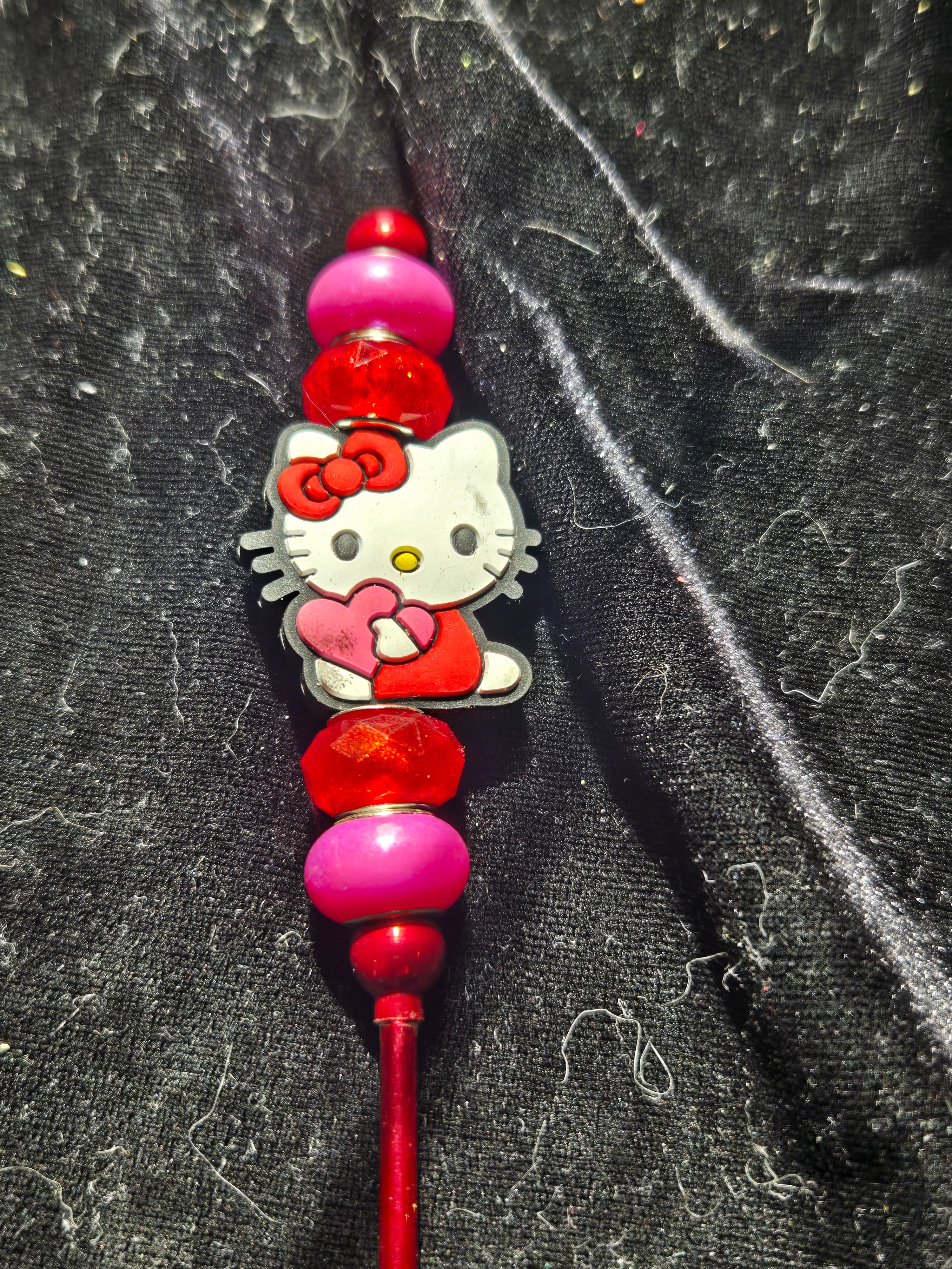 Red Crochet Hook 3mm With Hello Kitty & Heart