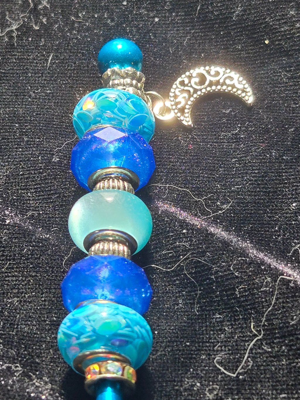 Blue Beaded Crochet Hook 4mm With Moon Charm