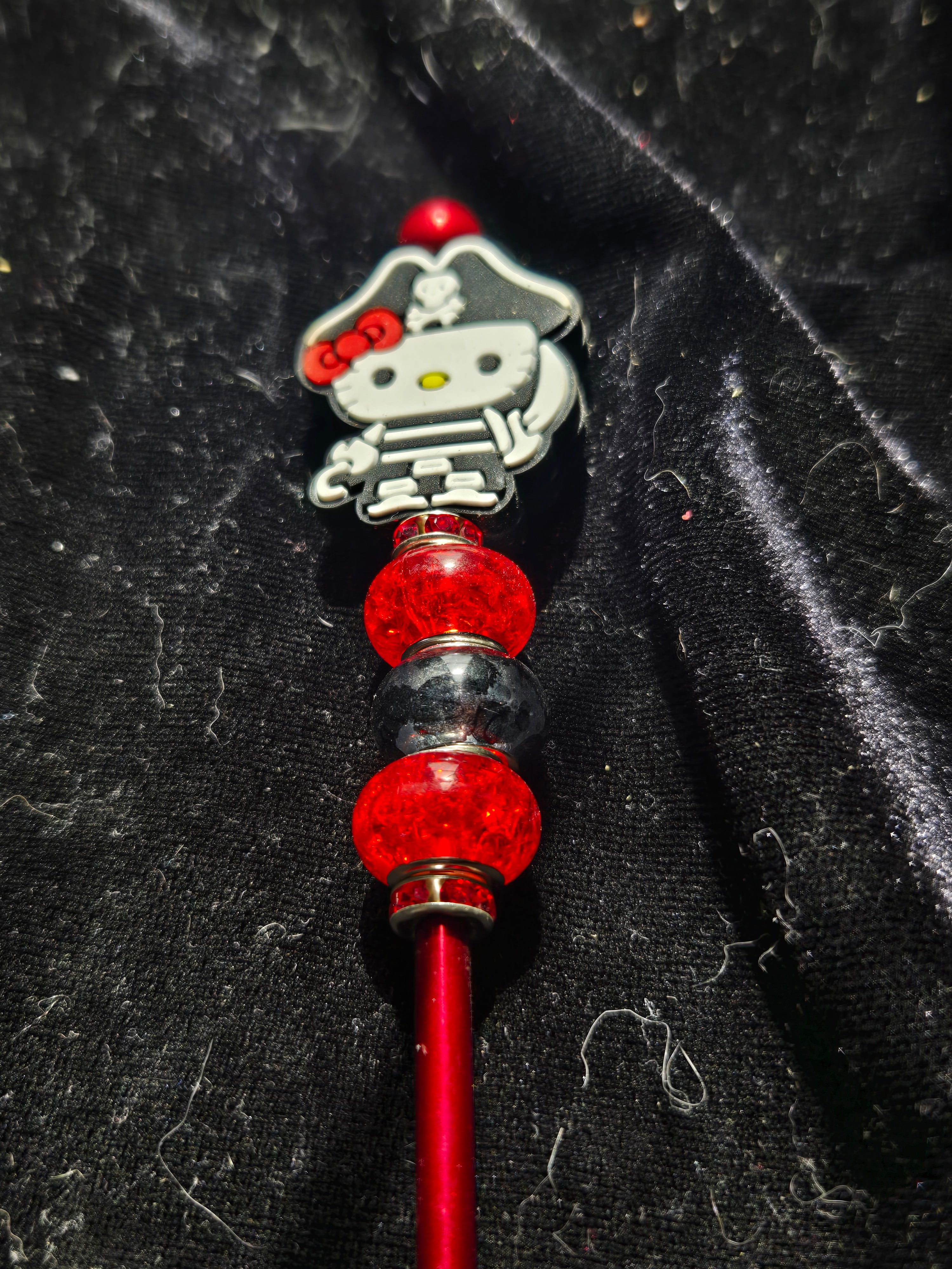 Red & Black Pirate Hello Kitty Crochet Hook 4mm