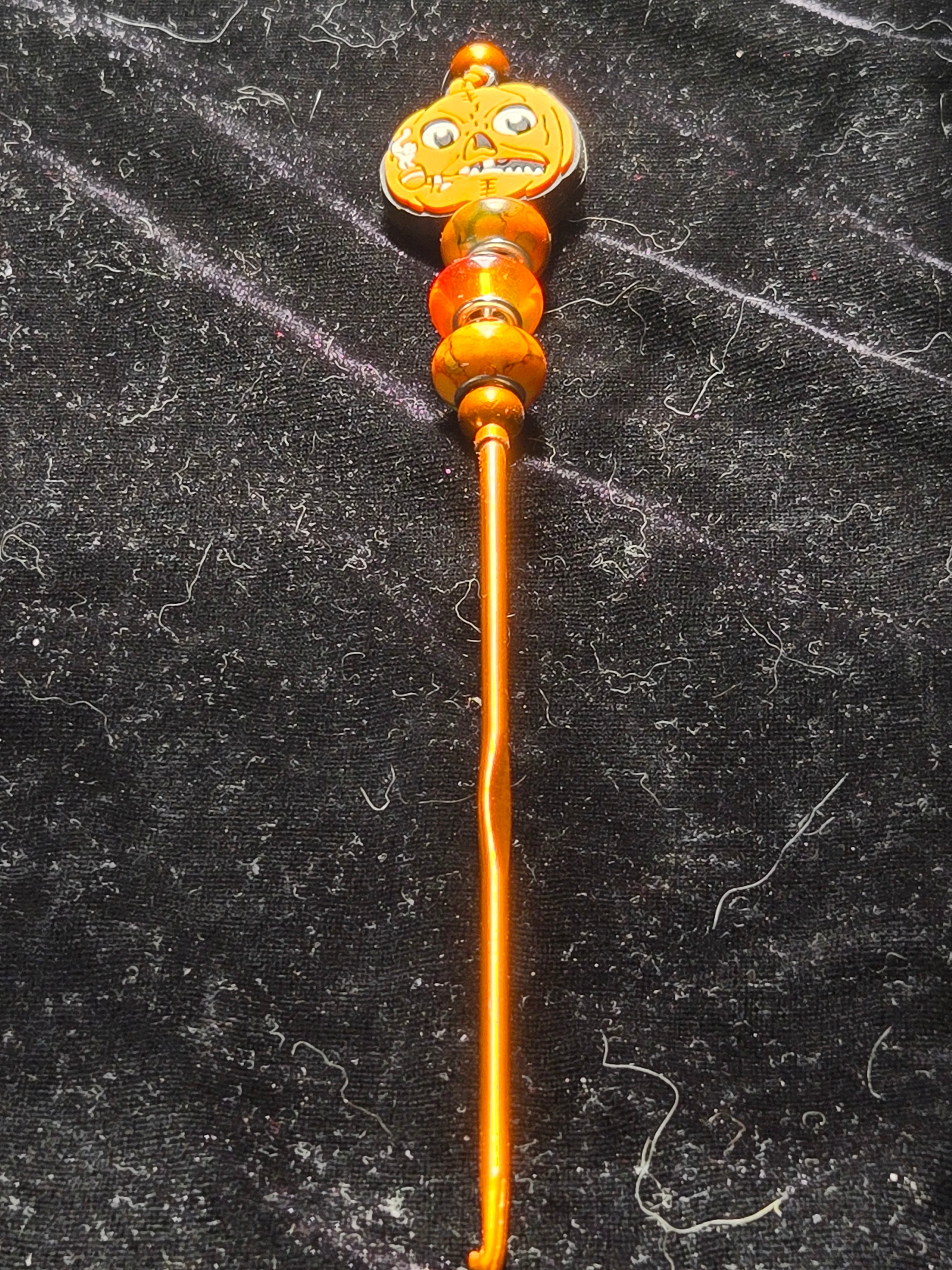 Orange Beaded Crochet Hook 3mm With Pumpkin Charm