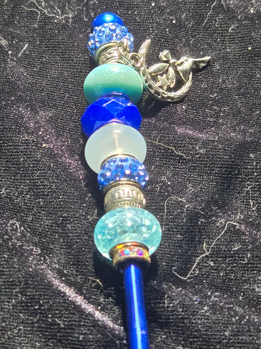 Blue Beaded Crochet Hook 4mm With Moon Fairy Charm