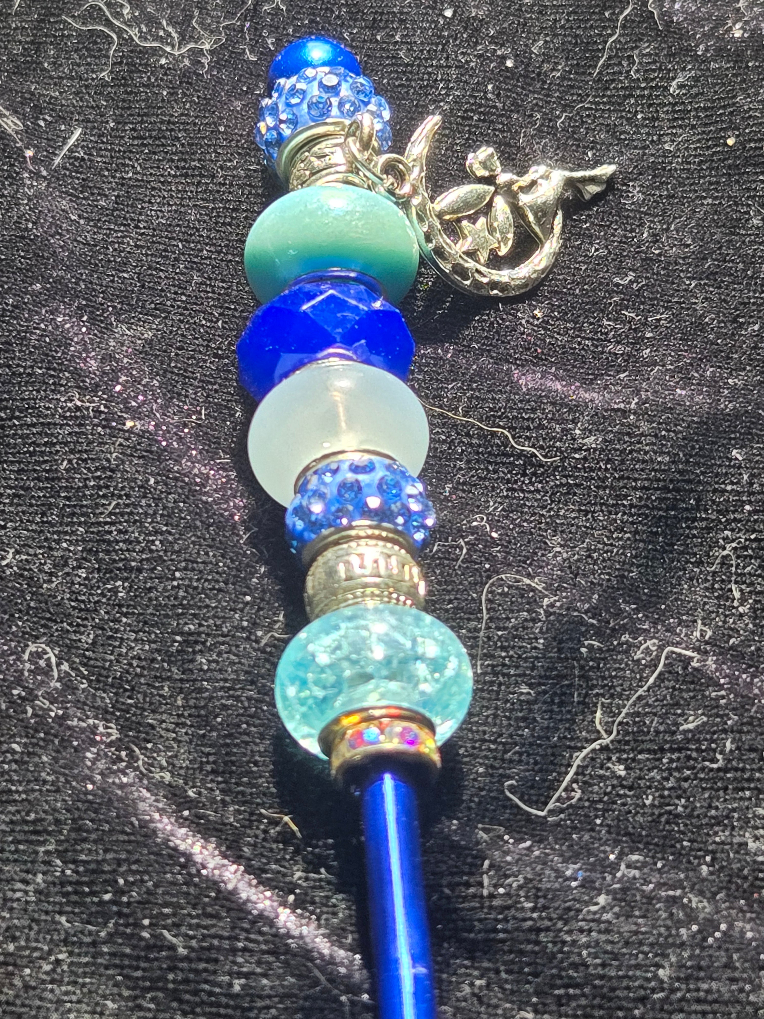 Blue Beaded Crochet Hook 4mm With Moon Fairy Charm