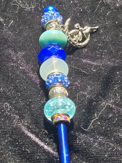 Blue Beaded Crochet Hook 4mm With Moon Fairy Charm