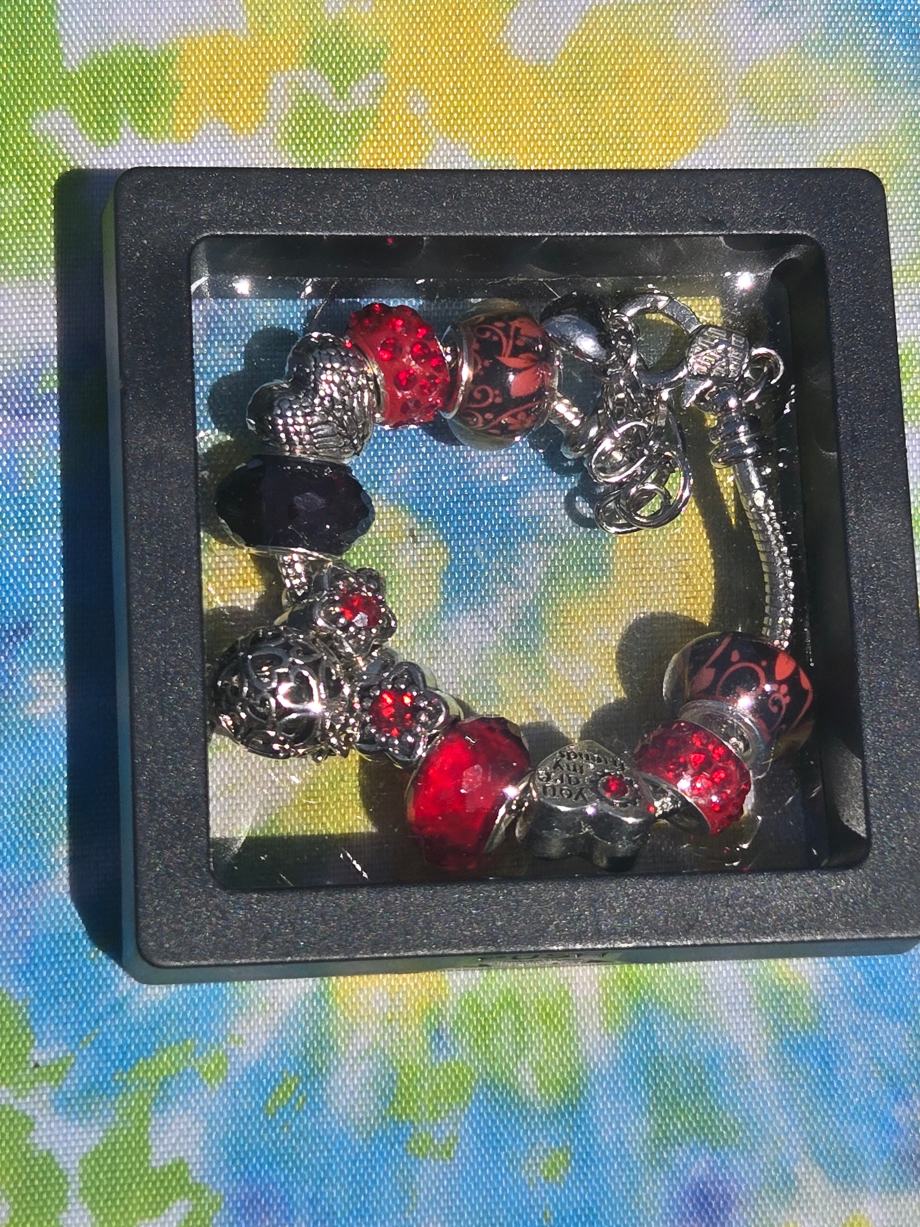 Red & Black Heart & Flowers Charm bracelet