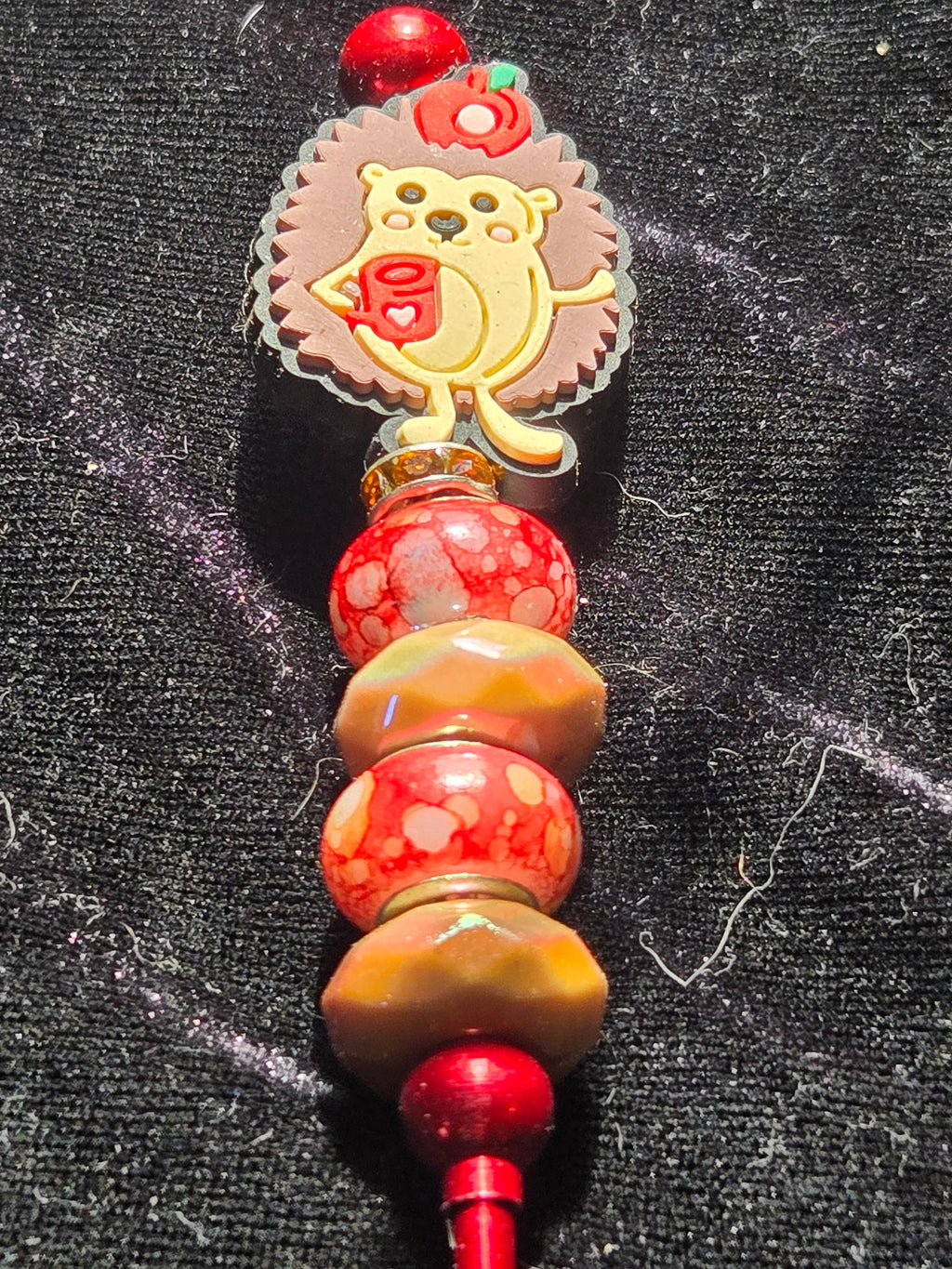 Red Beaded Crochet Hook 3mm with Hedgehog Charm
